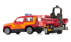 Land Rover Defender mit Boot