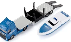 Volvo Lkw mit Boot